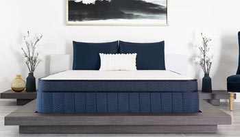 king size bed with bed stands
