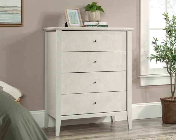 4-Drawer Chest/Dresser in Glacier Oak