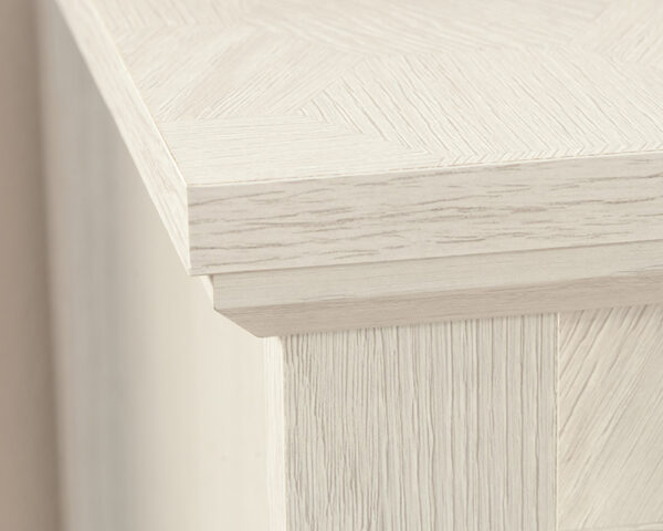 4-Drawer Chest/Dresser in Glacier Oak - Image 4
