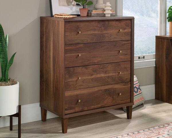 4-Drawer Bedroom Chest in Grand Walnut